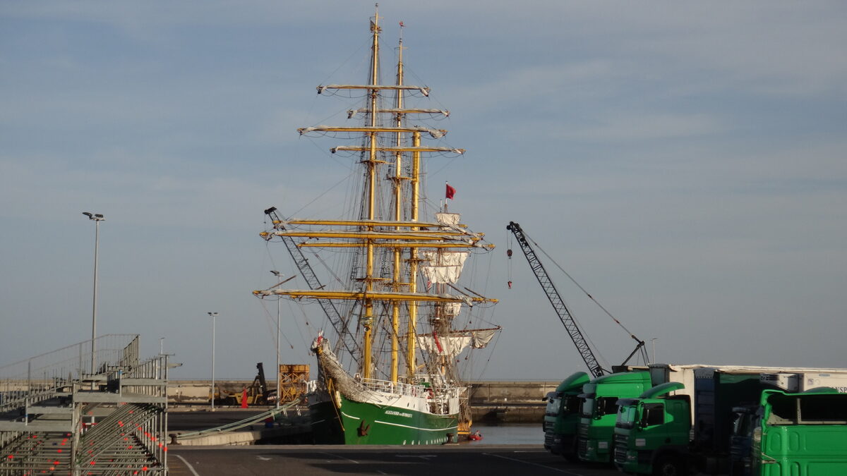 Ansicht von Santa Cruz de Teneriffe – Marina del Atlantico