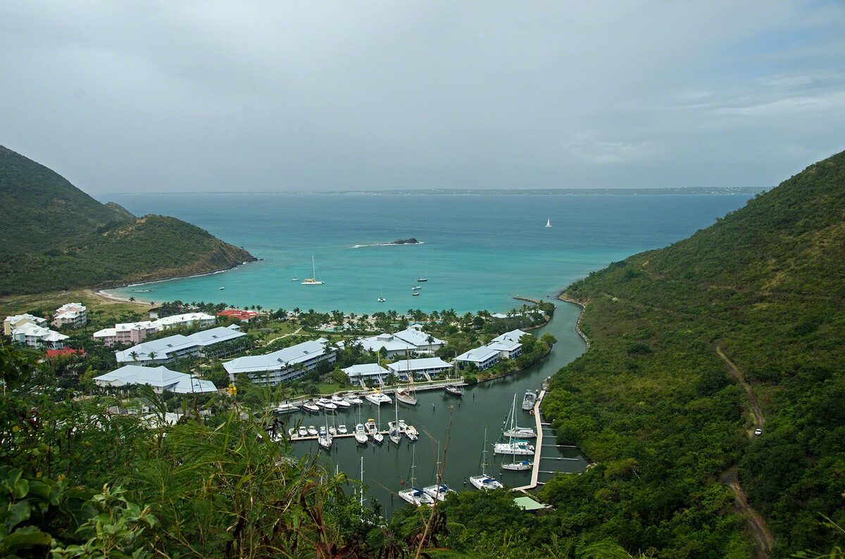 Ansicht von St. Martin – Anse Marcel / Marina Port de Lonvilliers